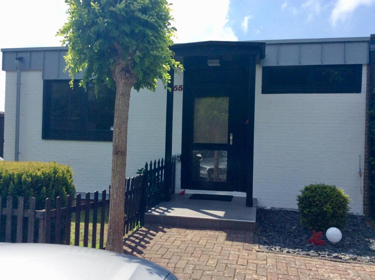 Bungalow Kleine Deichperle, Strand Und Deich In Unmittelbarer Naehe! Lemmer Exterior photo