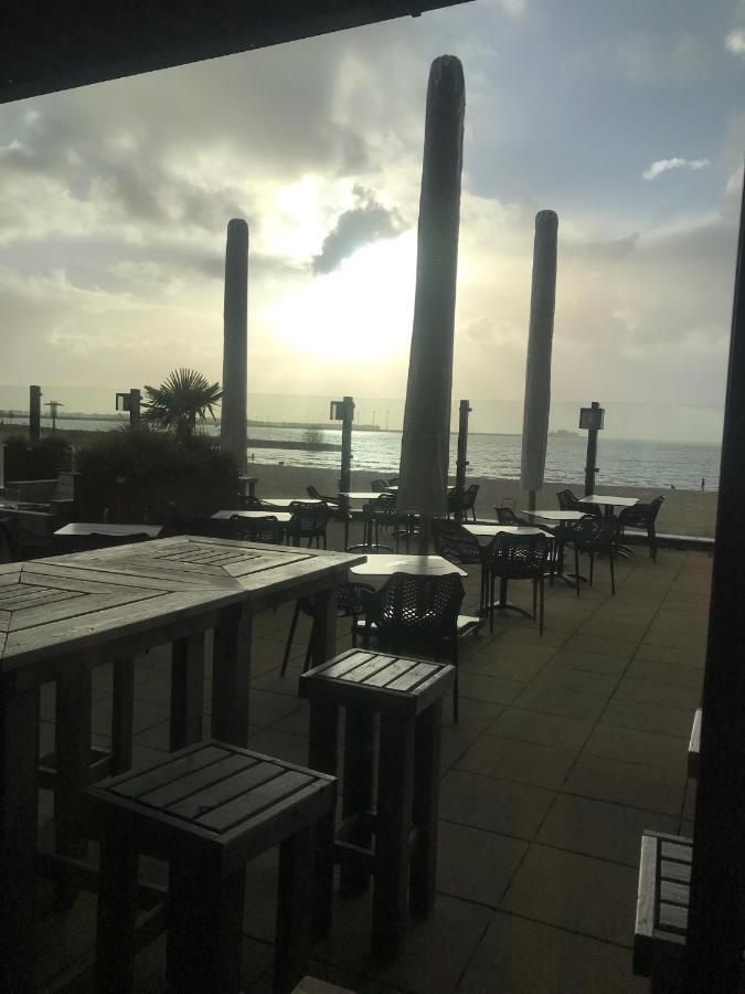 Bungalow Kleine Deichperle, Strand Und Deich In Unmittelbarer Naehe! Lemmer Exterior photo